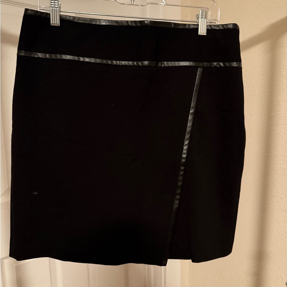 White House Black Market Skirt